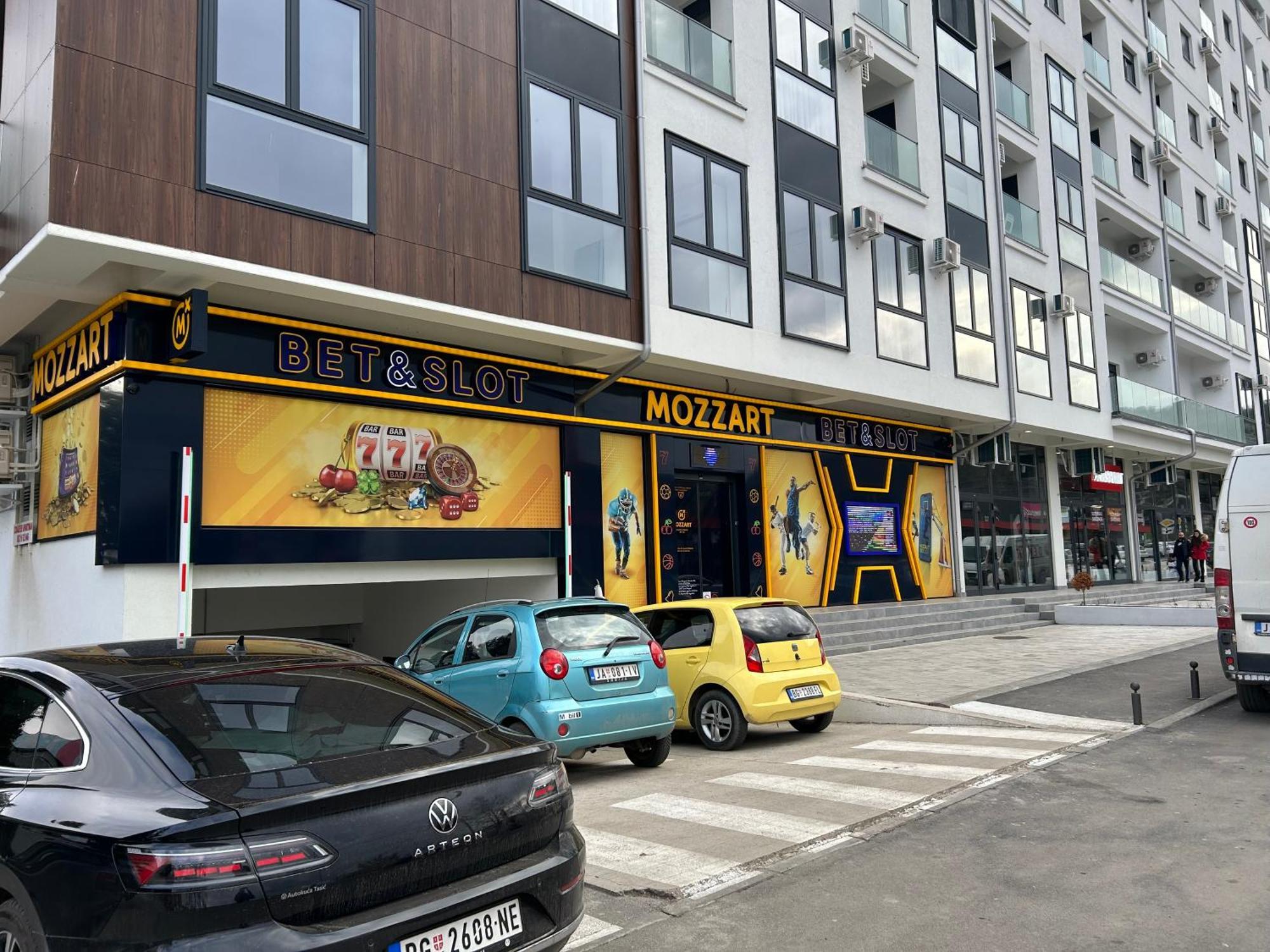 De Lux Nedeljkovic Aparthotel Jagodina Exterior photo