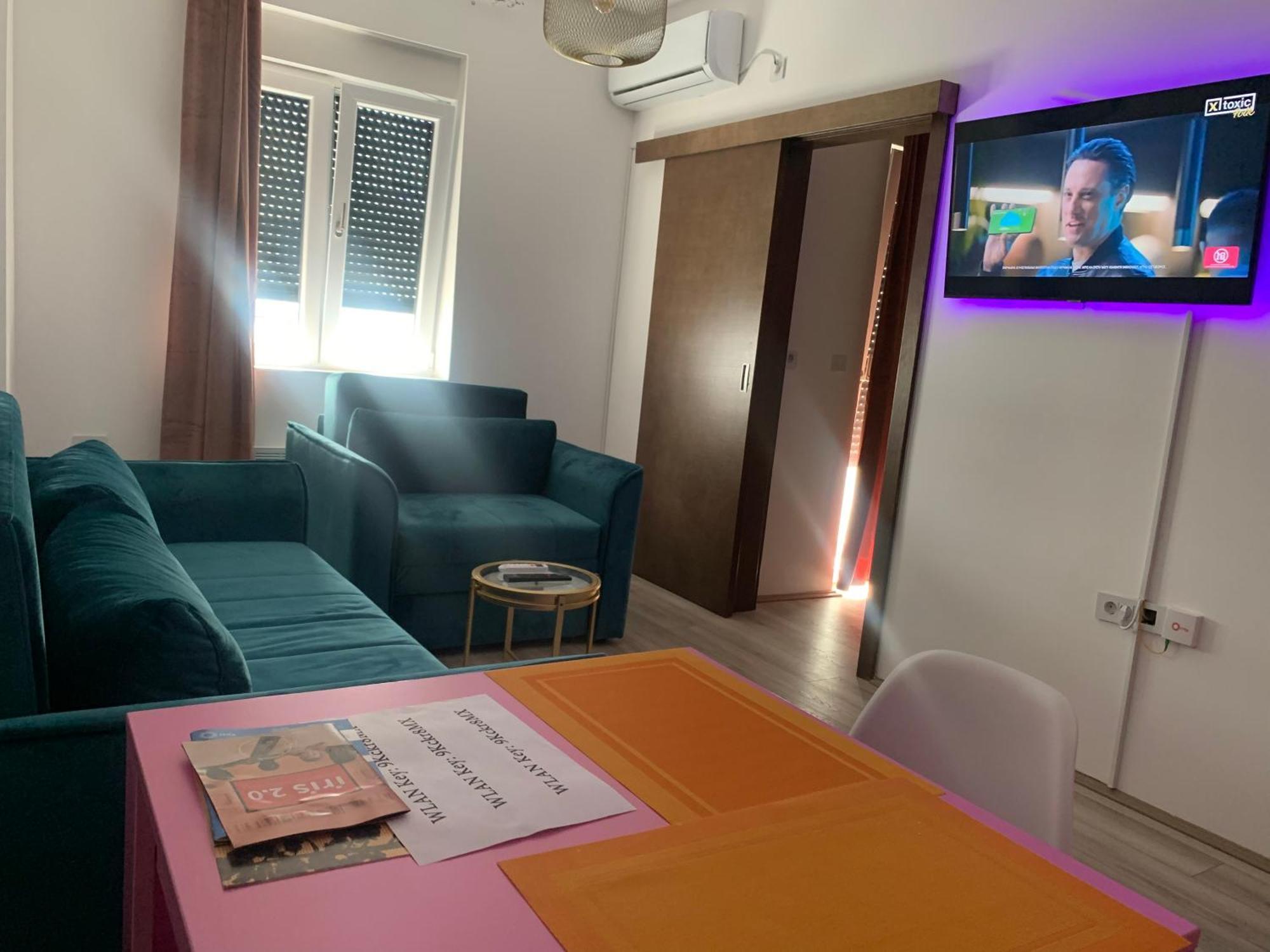 De Lux Nedeljkovic Aparthotel Jagodina Exterior photo